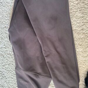 Athletic Leggings in Dark Taupe
